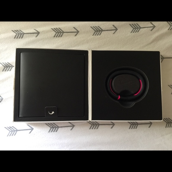 Nike Fuelband - Picture 4 of 8